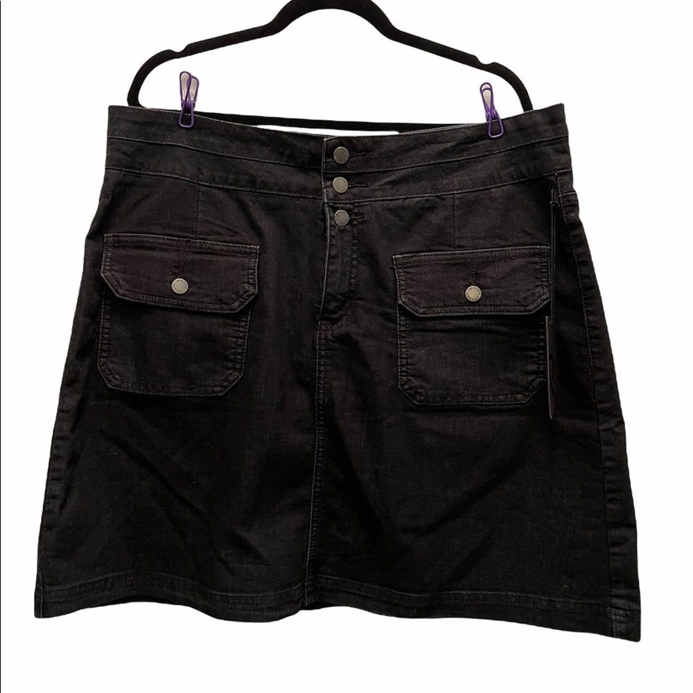 Love & Legend | Black Denim Skort